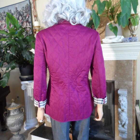 Burberry London Burgundy Quilted Barn Jacket – Size XS - Picture 13 of 16